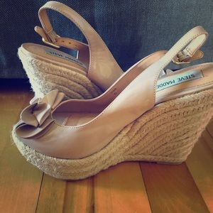 🚫SOLD🚫✨ Steve Madden Wedges